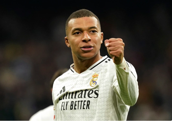 开云体育APP下载-姆巴佩联赛出战成疑，皇马进攻线如何应对？