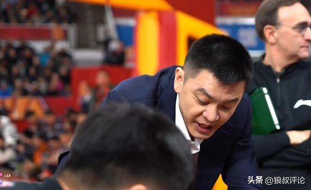 开云体育官网-4连败跌出季后赛区域排名！杨鸣：每到单外援时我们都会有些问题